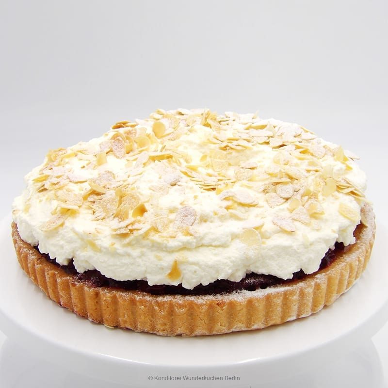 Tartes Mandel-Streusel oder Sahne Mandel Kirsch mit Sahne - Konditorei Wunderkuchen e.K.