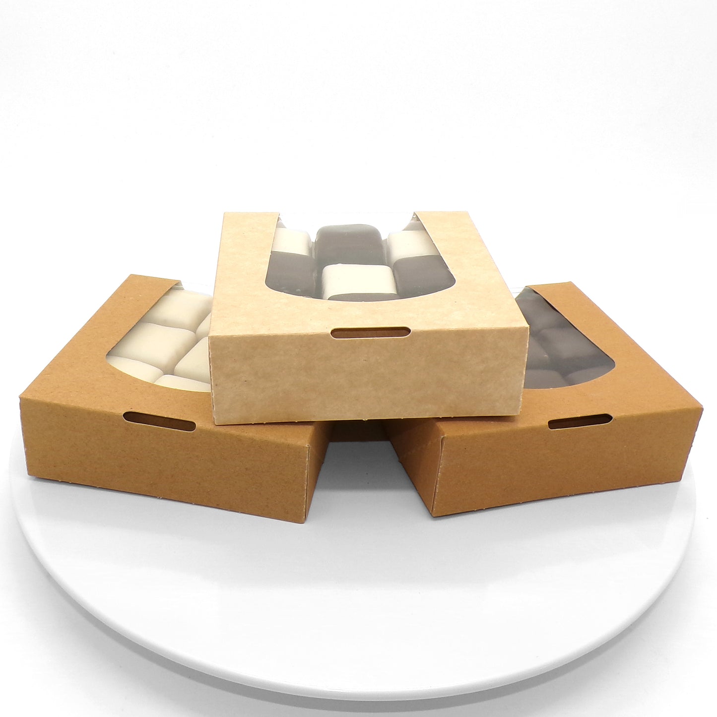 Feinste Dominosteine 9er Box Gemischte Dominosteine 9 Stk Drei Kartons - 5% Rabatt - Konditorei Wunderkuchen e.K.