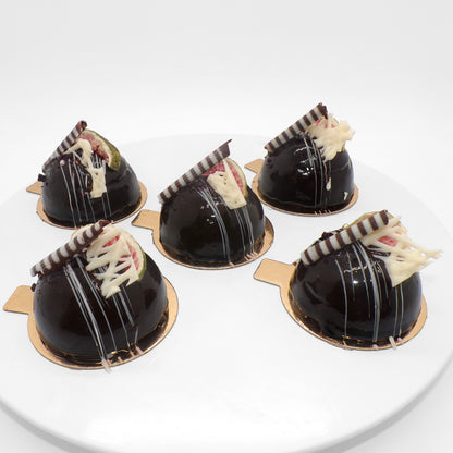 Schoko-Mousse-Kugeln 5er Set - Konditorei Wunderkuchen e.K.